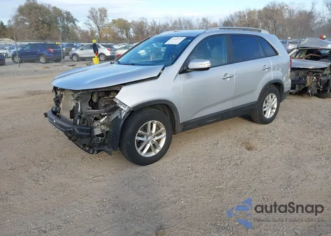 2014 Kia Sorento Lx z USA, uszkodzony, nr VIN 5XYKTDA63EG541877